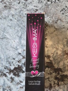 Large Flat Top Kabuki Brush